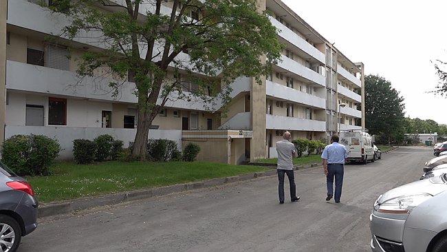 00001.00_05_49_48.Still031