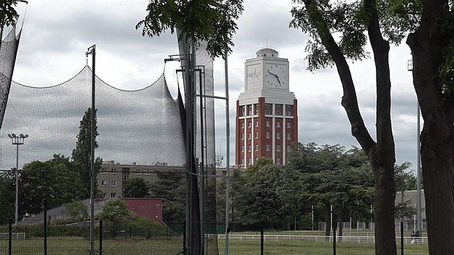 00001.00_08_06_49.Still039