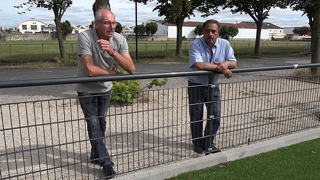 00001.00_09_10_11.Still043