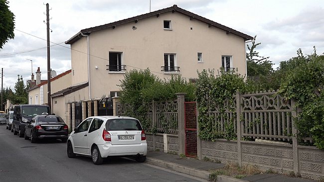 00001.00_14_49_19.Still083