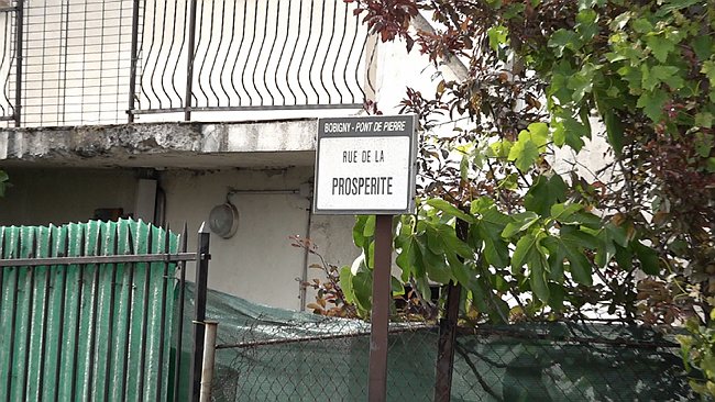 00001.00_16_40_01.Still094